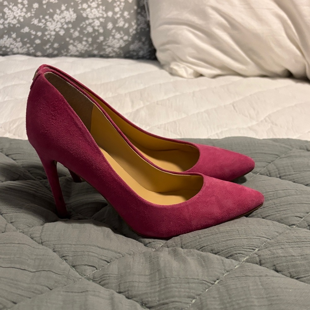 Ivanka Trump Pink Pumps Size 6